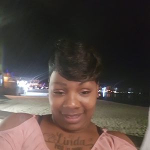 Meet your Posher, Latisha